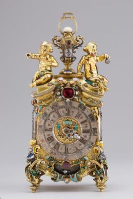 Table clock - with two putti, London, ca 1760.
