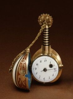 Mandolin-shaped watch 1830-1835