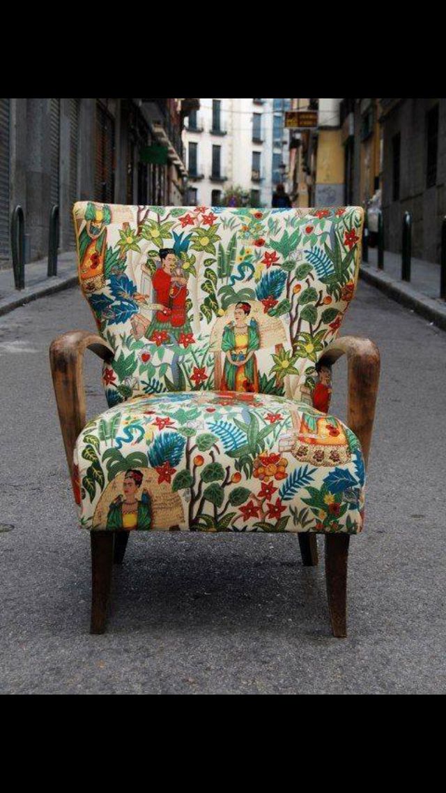 Beatiful printed chair Frida Kahlo