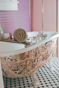seashell mosaic claw foot bath tub...