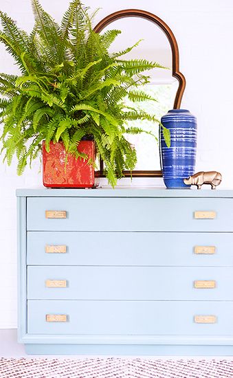 Home Tour: Traditional With a Fresh Modern Twist // traditional, blue dresser wi...