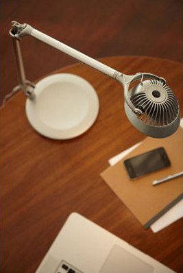 Element Vision Task Light from Humanscale