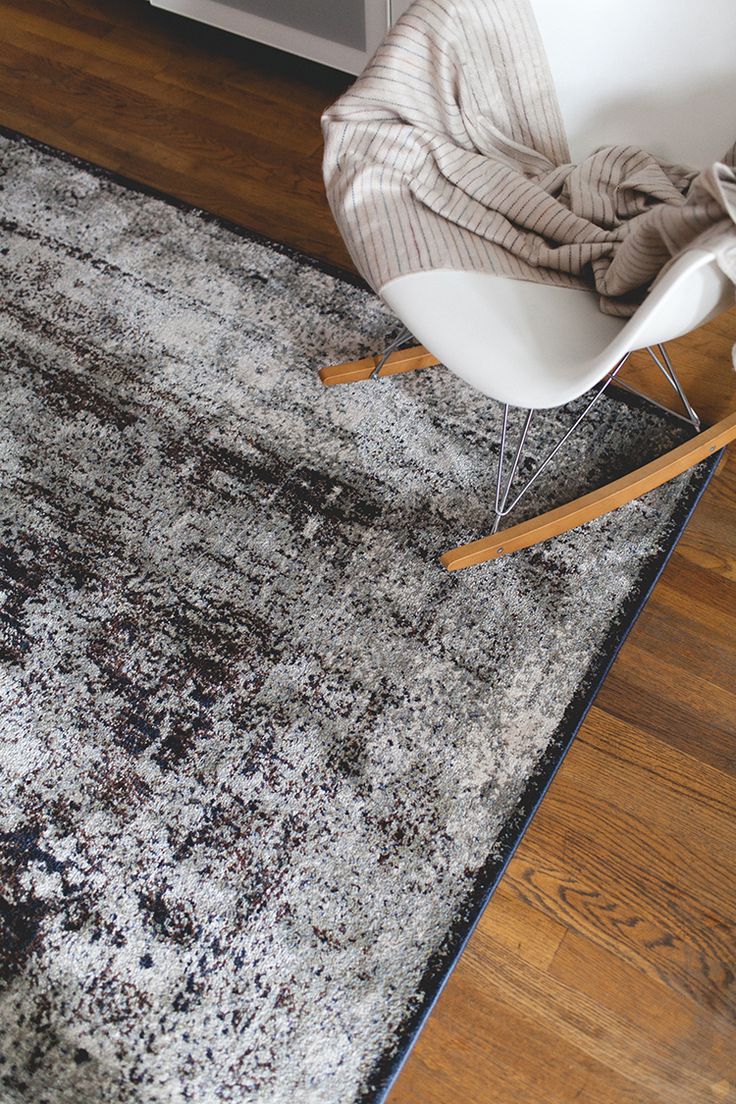 how to use rugs to define spaces in a studio apartment or loft. boho home decor ...