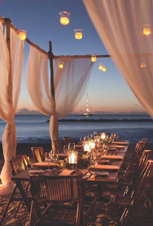 simple and elegant beach reception