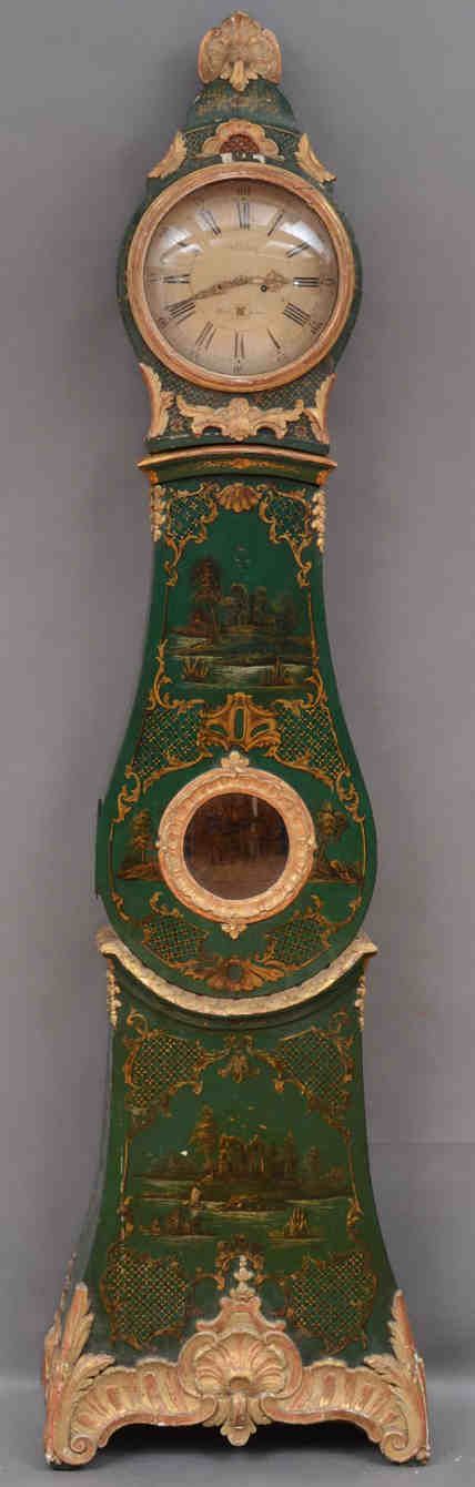 emerald green Swedish clock with gilded Chinoiserie decoration in the Rococo Sty...