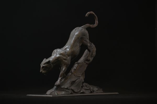#Bronze #sculpture by #sculptor Edward Waites titled: 'Leopard Descent 1 (Climbi...