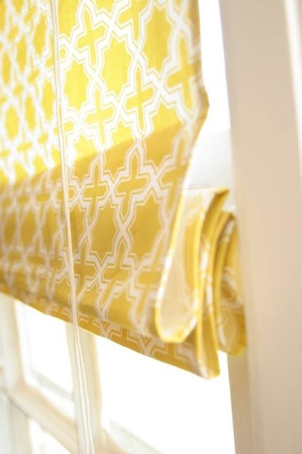 This is brilliant!!!! From Homemade Ginger: DIY Roman Shades Using Mini Blinds