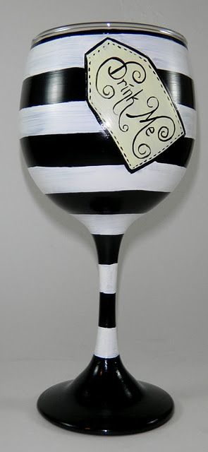 Great idea for wine glasses, Alice in Wonderland 