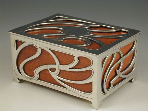 Art Nouveau pewter & wood box - Germany, c.1905) - R_12.06.2013...