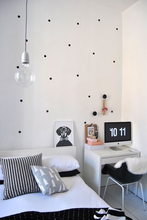 20 Easy Ways to Spice Up Any White Wall