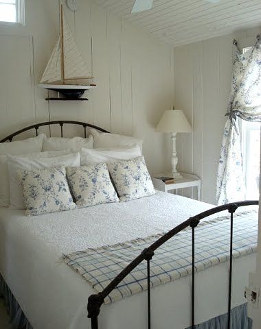 costal bedroom | ... , Nautical & Beach Decorating & Crafts: 9 Cozy…