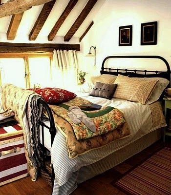 Cozy English Bedroom via UK Homes and Gardens