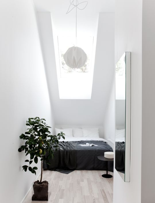 Ideas to Steal from The Narrowest of Bedrooms