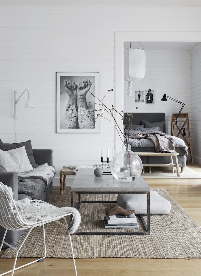 Cosy sitting room in the home of Swedish stylist Pella Hedeby. Photo: Sara Medin...