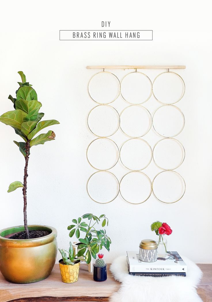 A simple and sophisticated DIY brass ring wall decor to hang at home! - sugar an...