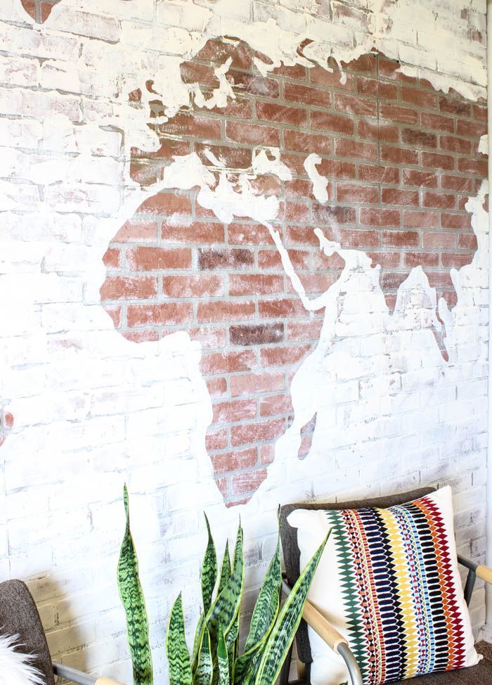 Amazing DIY Faux Brick Wall Map. This modern and unique wall brings a fabulous d...