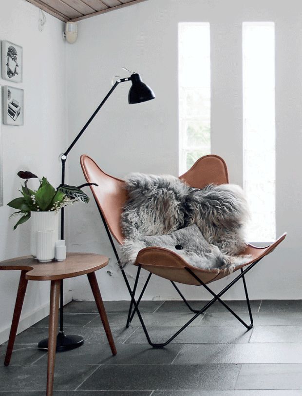 A collection of design classics in a home ready for fall (COCO LAPINE DESIGN)