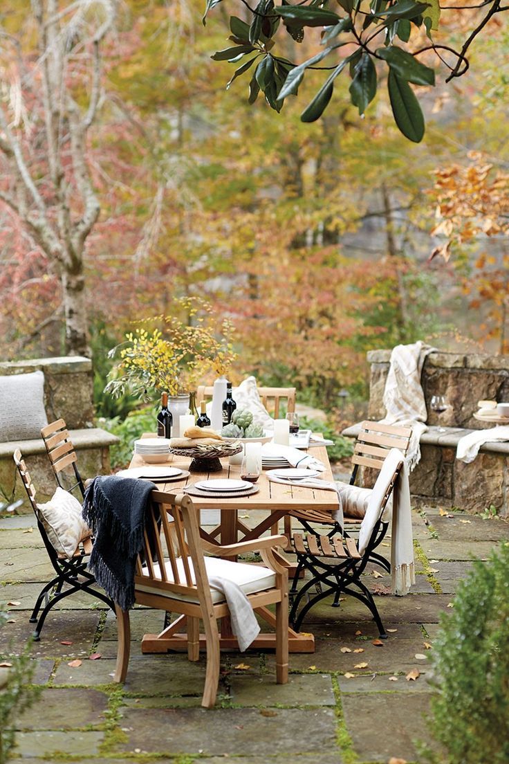 Decorating Your Outdoor Space for Fall