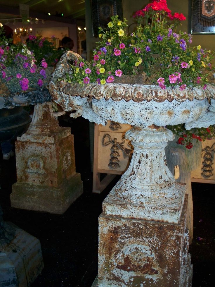 these urns are awesome~