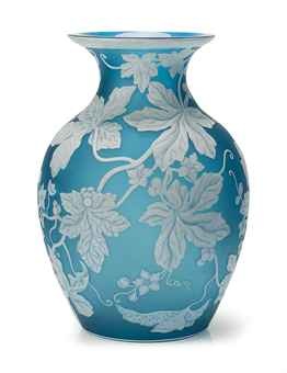 AN EXHIBITION THOMAS WEBB & SONS BLUE AND WHITE CAMEO GLASS VASE  -  DATE STAMPE...