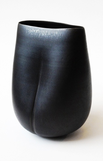 Line Vessel by Sara Flynn. Recently sold by Snug to a private collection in the ...