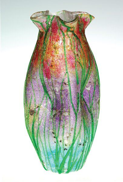 Stevens & Williams Silveria vase, ruffled rim, 13
