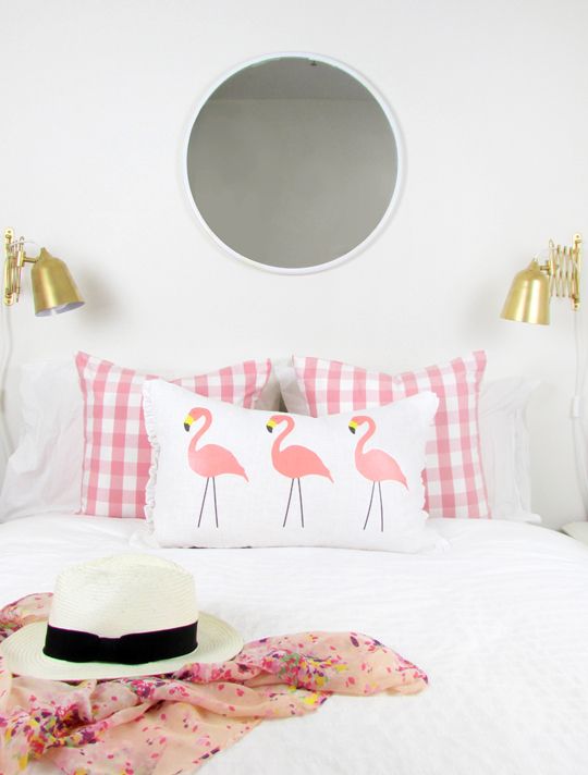 DIY No-sew Flamingo Lumbar Pillow