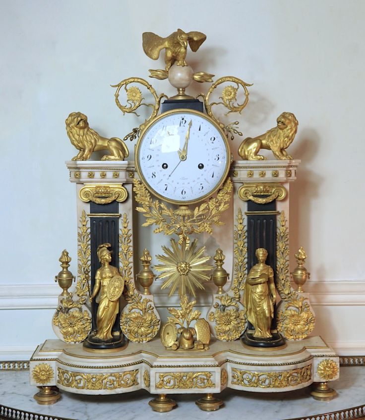Pendule Louis XVI à la Justice - Modèle du Musée des Arts Décoratifs