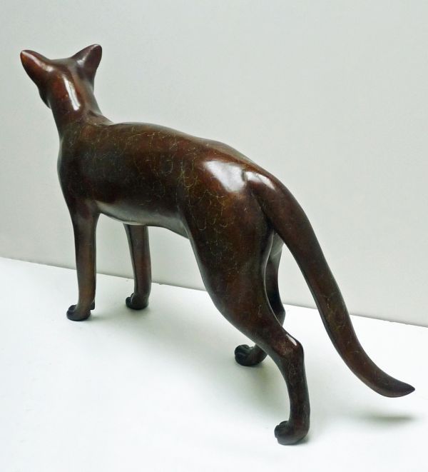 #Bronze #sculpture by #sculptor Dido Crosby titled: 'Smooth Cat (life size Walki...