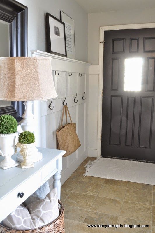 Entryway Makeover! The Power of Paint