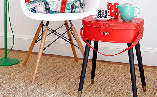 How to make a side table (from an old suitcase)