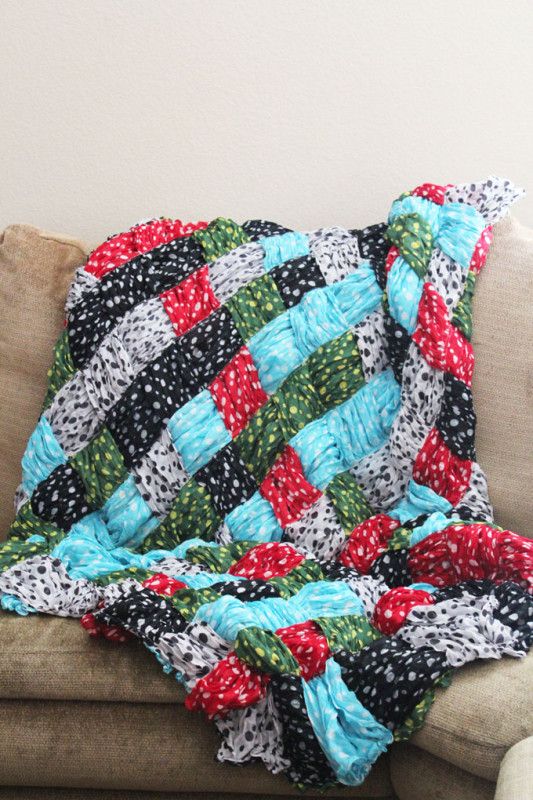 Quilt Pattern: Make a Quilt With Woven Scarves