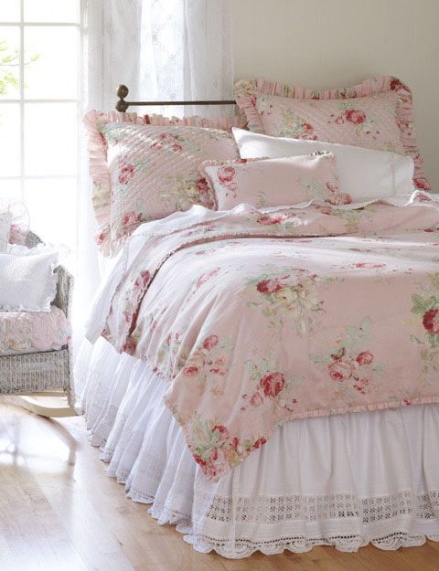 Cottage pink floral bedroom