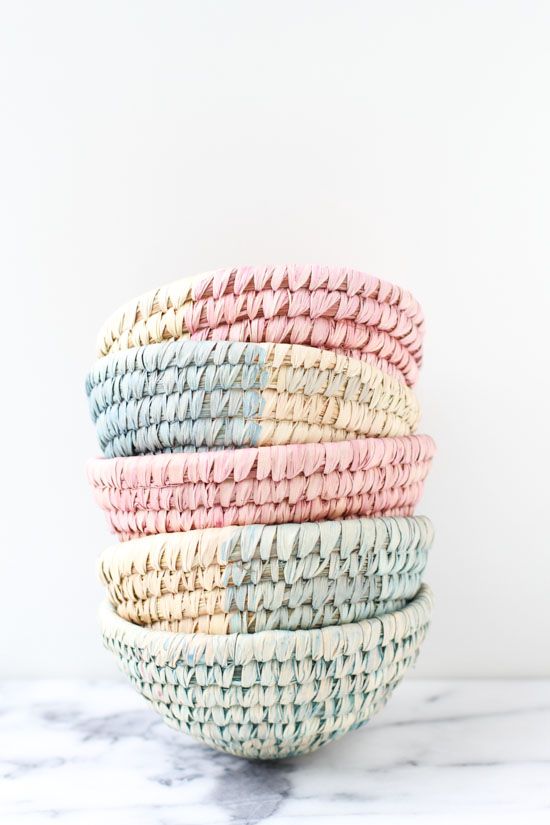 Make these DIY dip dyed woven baskets in about ten minutes.
