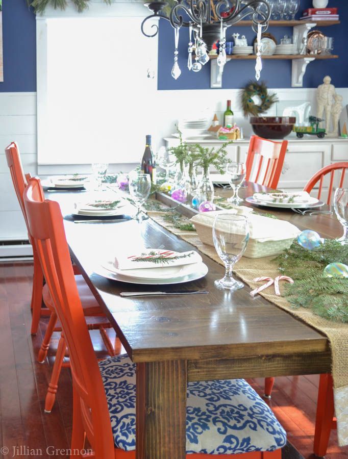 If you need ideas for your Christmas tablescape. This tablescape tour will give ...