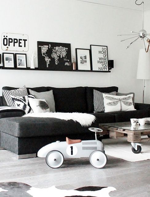 Black & white living room.