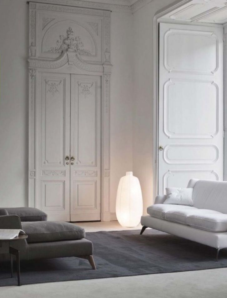 Classical Parisian apartment in white and grey tones