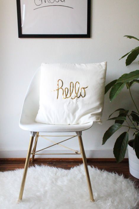 #DIY sequined hello pillow by sugar and cloth