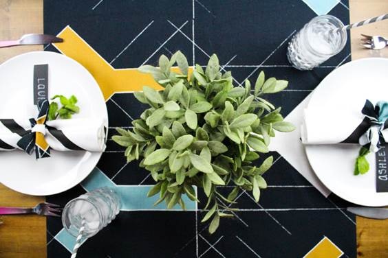 DIY table runner and bow napkin rings
