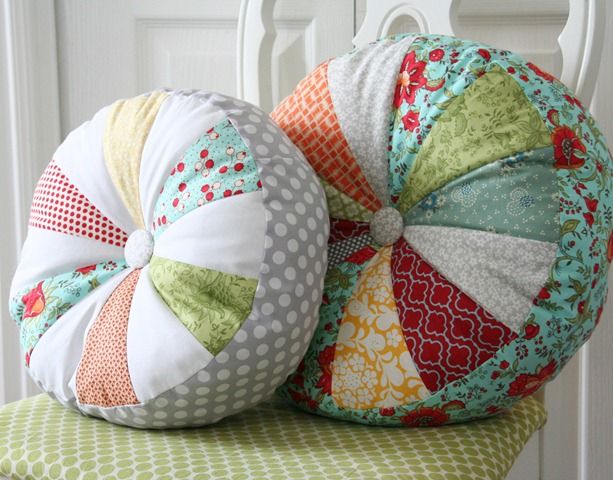 DIY: sprocket pillows