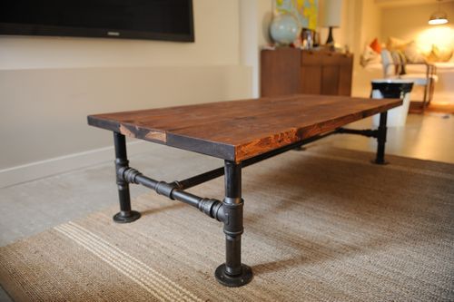 Spice up your living room with this DIY industrial looking coffee table