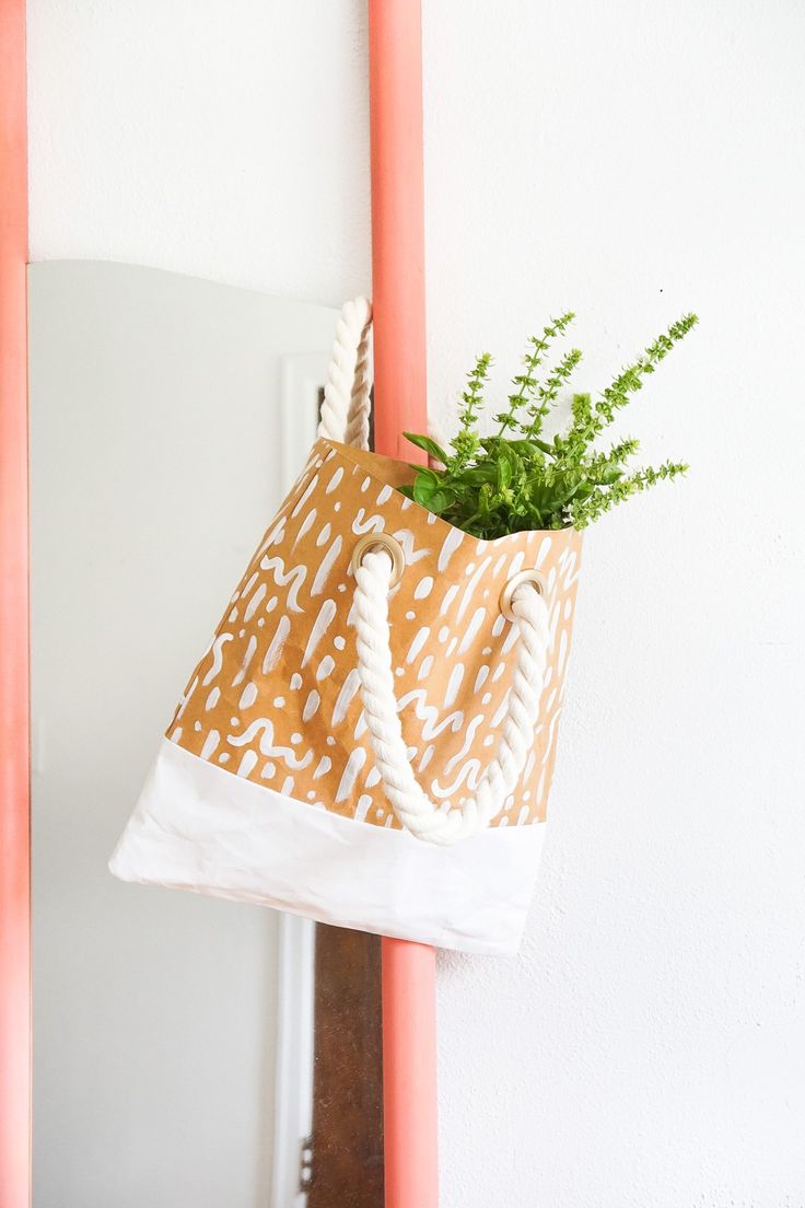DIY Pattern Paper Leather Tote by Ashley Rose of Sugar & Cloth, a top lifestyle ...