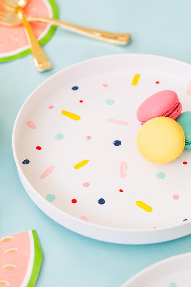 The perfect rainy afternoon craft project, DIY confett pattern placemats and cha...