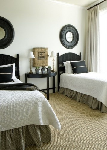 sisal look carpet, black headboard, mirror and nightstand