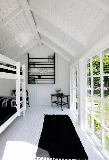 summer cabin bunk room
