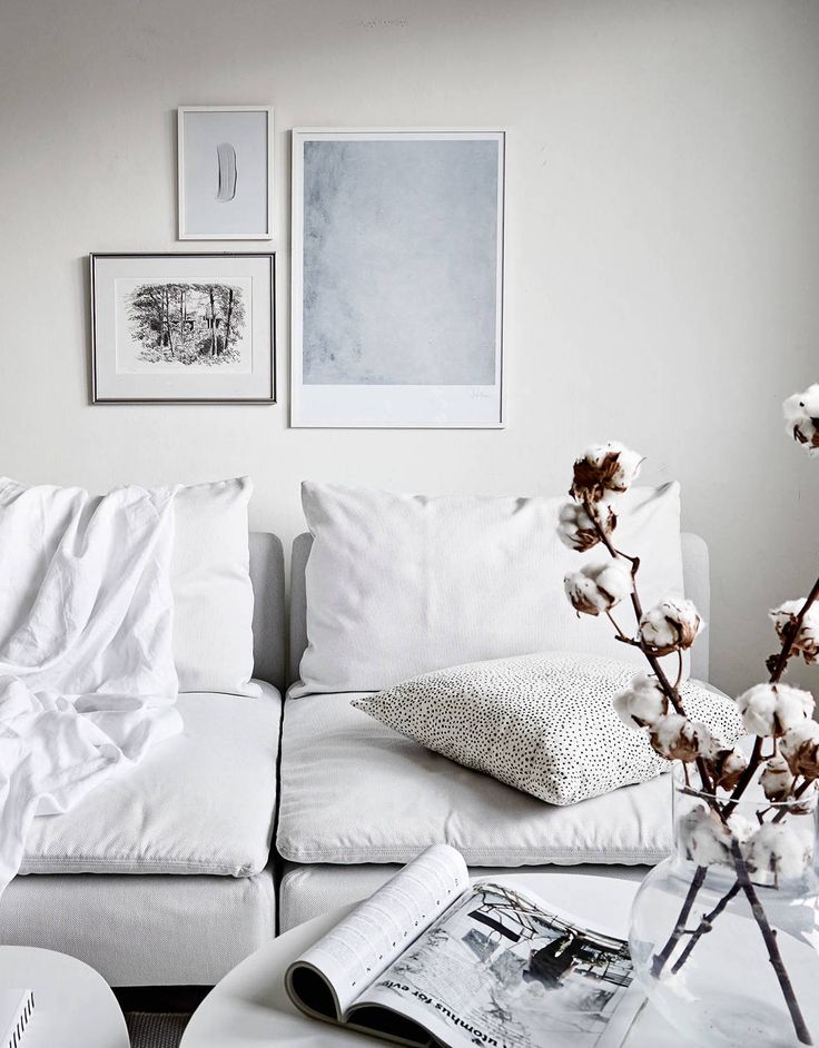 All white home with a vintage touch - via Coco Lapine Design blog