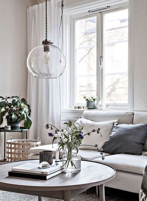 Cozy home with lots of details - via Coco Lapine Design