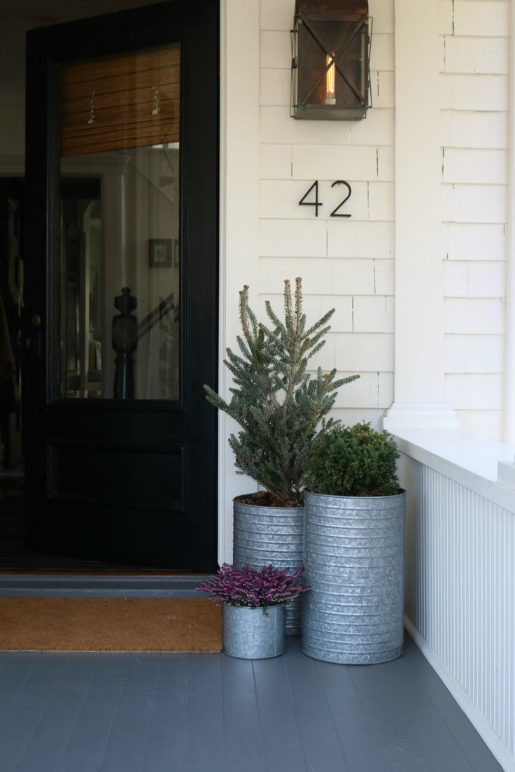 Outdoor Inspiration- Planters for Front Porch #outdoordecor #nestingwithgrace