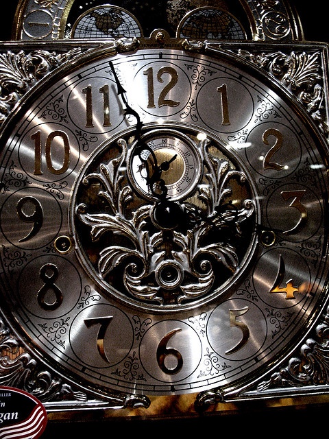 clock by skalas2, via Flickr