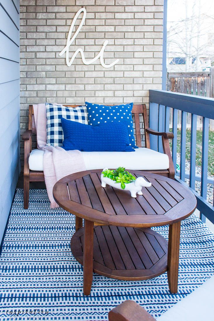 five easy tips to get your front porch spring ready navy pillows blush pink navy...